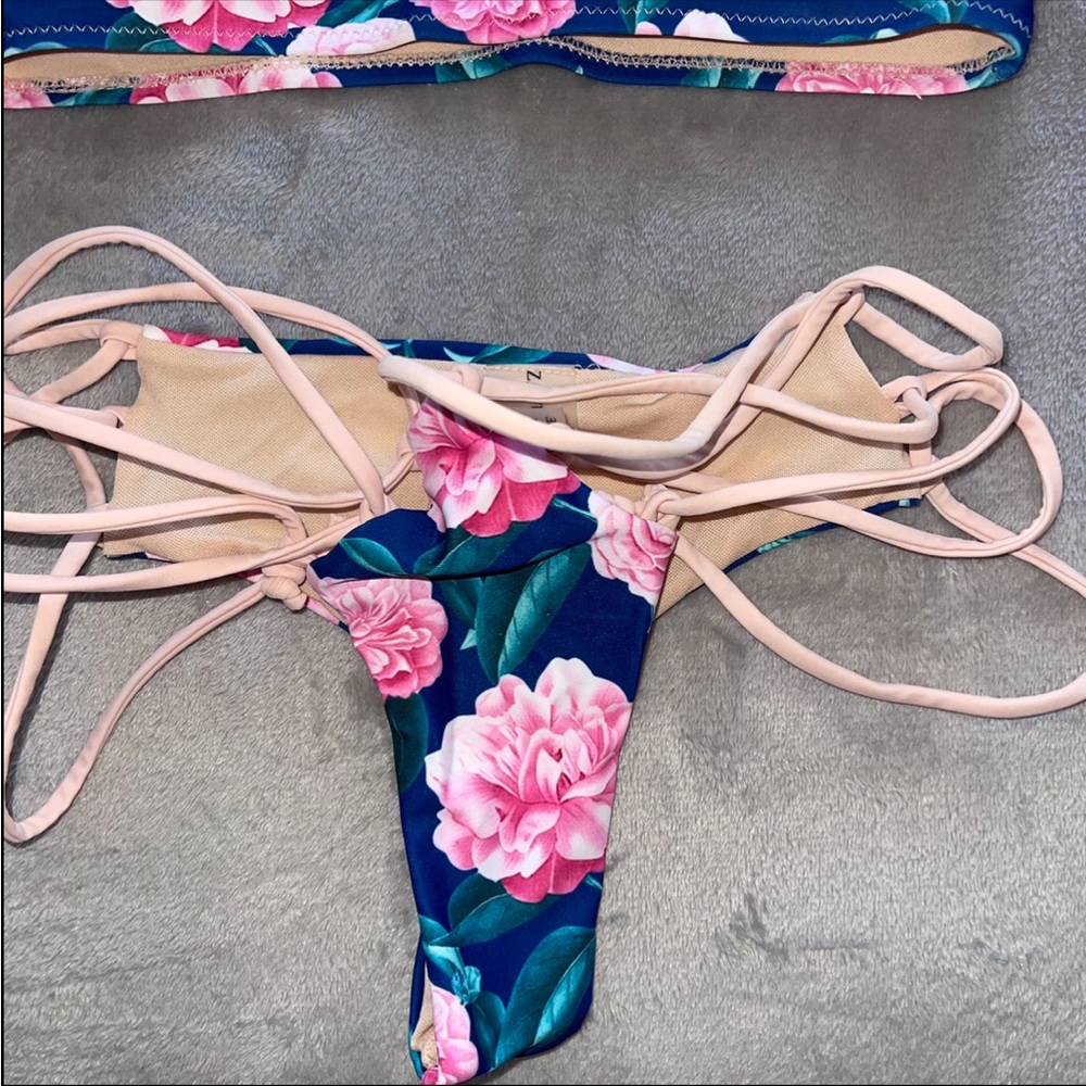 Zaful grey knitted beige blue pink  floral bikini - Picture 3 of 6